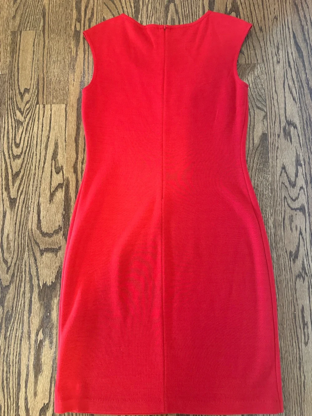 St. John Sleeveless Red Sheath Dress, Sz 6 - Picture 3 of 12